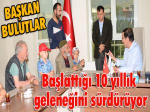 Başkan Bulutlar, başlattığı 10 yıllık geleneğini sürdürüyor