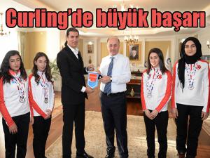  Curlingde büyük başarı 